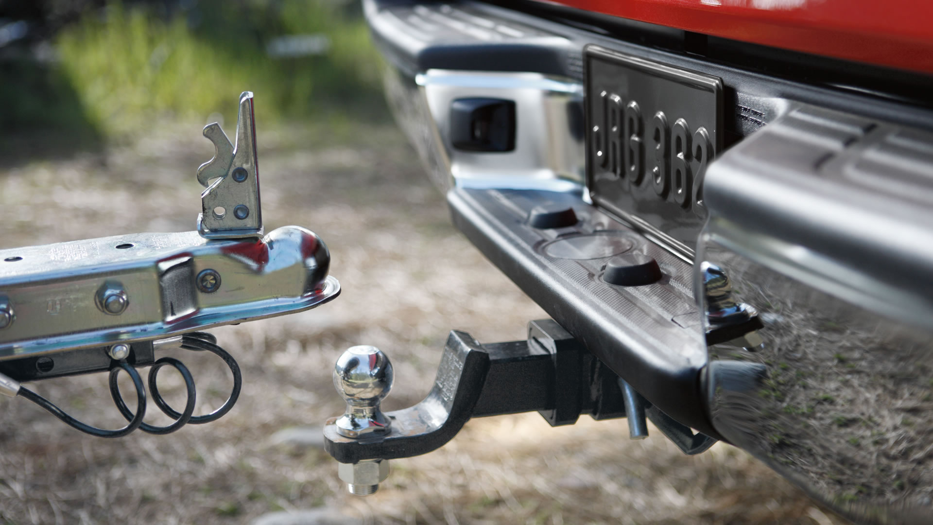 How to choose the right trailer hitch for your vehicle